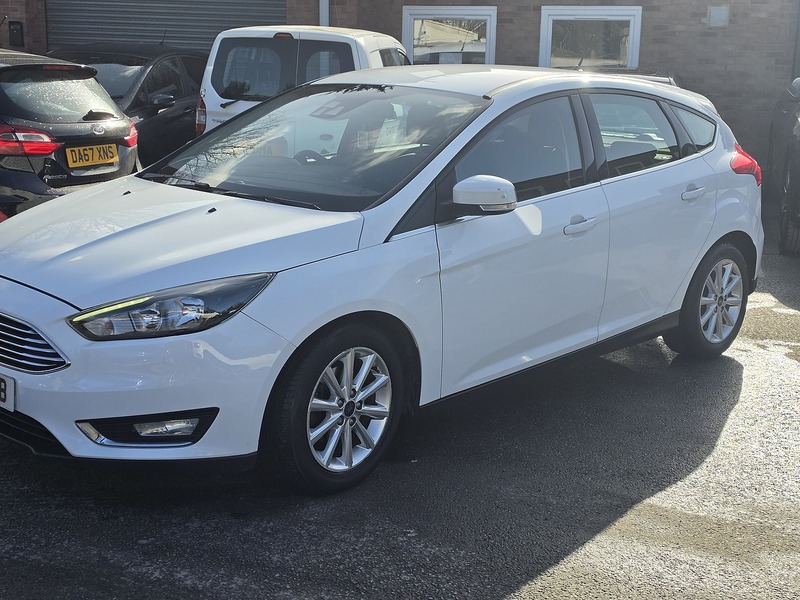 Ford Focus 1.0T EcoBoost Titanium Hatchback 5dr Petrol Auto Euro 6 (s/s) (125 ps) - U2454