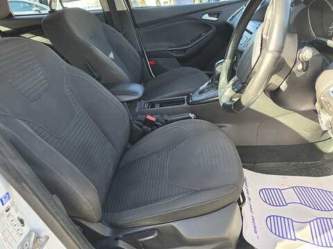 Ford Focus 1.0T EcoBoost Titanium Hatchback 5dr Petrol Auto Euro 6 (s/s) (125 ps) - U2454