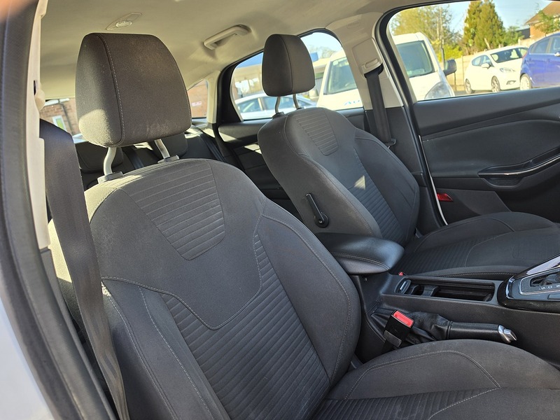 Ford Focus 1.0T EcoBoost Titanium Hatchback 5dr Petrol Auto Euro 6 (s/s) (125 ps) - U2454