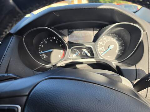 Ford Focus 1.0T EcoBoost Titanium Hatchback 5dr Petrol Auto Euro 6 (s/s) (125 ps) - U2454