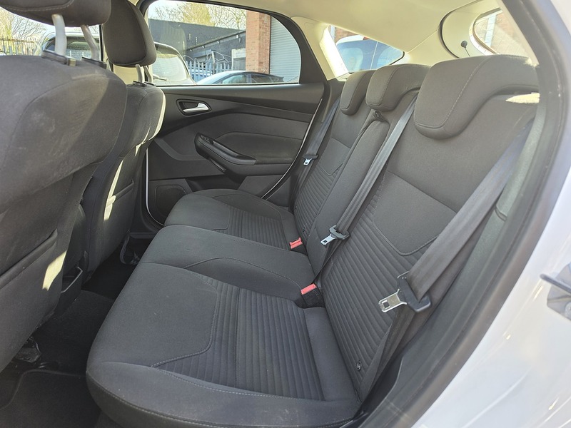 Ford Focus 1.0T EcoBoost Titanium Hatchback 5dr Petrol Auto Euro 6 (s/s) (125 ps) - U2454