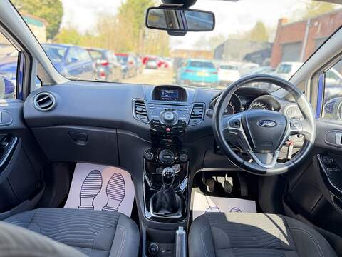 Ford Fiesta 1.0T EcoBoost Titanium Hatchback 5dr Petrol Manual Euro 5 (s/s) (100 ps) - U2456
