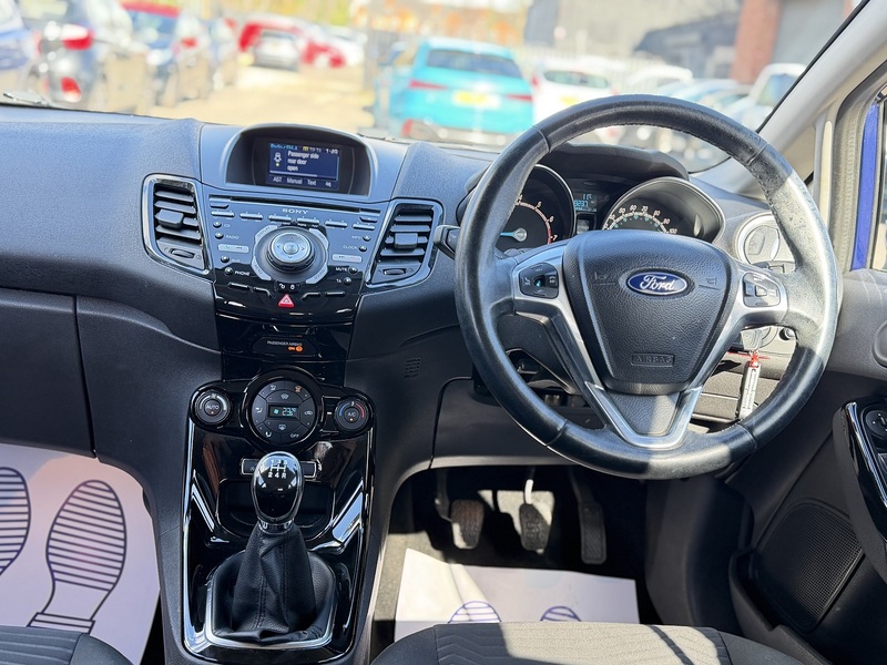 Ford Fiesta 1.0T EcoBoost Titanium Hatchback 5dr Petrol Manual Euro 5 (s/s) (100 ps) - U2456