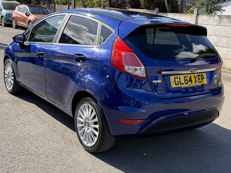 Ford Fiesta 1.0T EcoBoost Titanium Hatchback 5dr Petrol Manual Euro 5 (s/s) (100 ps) - U2456