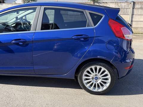 Ford Fiesta 1.0T EcoBoost Titanium Hatchback 5dr Petrol Manual Euro 5 (s/s) (100 ps) - U2456