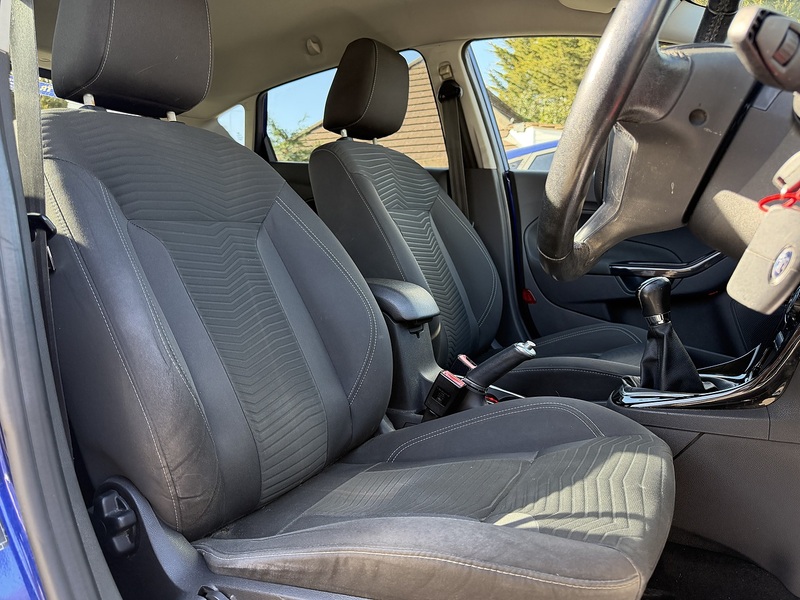 Ford Fiesta 1.0T EcoBoost Titanium Hatchback 5dr Petrol Manual Euro 5 (s/s) (100 ps) - U2456