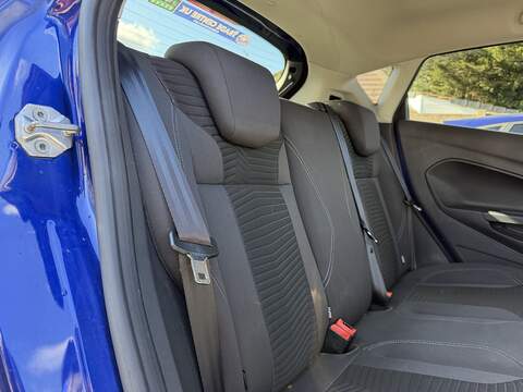 Ford Fiesta 1.0T EcoBoost Titanium Hatchback 5dr Petrol Manual Euro 5 (s/s) (100 ps) - U2456