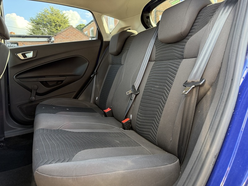Ford Fiesta 1.0T EcoBoost Titanium Hatchback 5dr Petrol Manual Euro 5 (s/s) (100 ps) - U2456