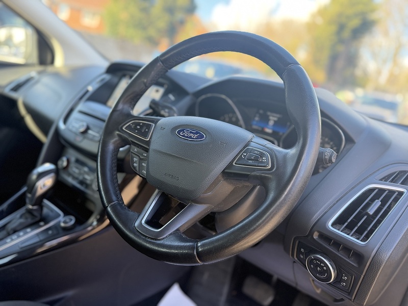 Ford Focus 1.0T EcoBoost Titanium Estate 5dr Petrol Auto Euro 6 (s/s) (125 ps) - U2457
