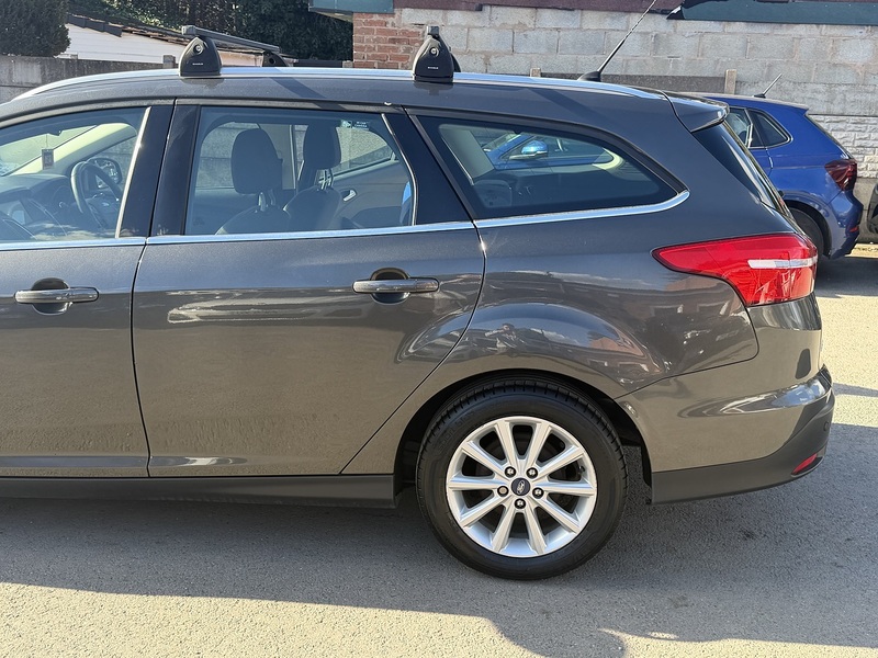 Ford Focus 1.0T EcoBoost Titanium Estate 5dr Petrol Auto Euro 6 (s/s) (125 ps) - U2457