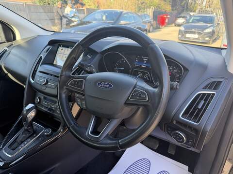 Ford Focus 1.0T EcoBoost Titanium Estate 5dr Petrol Auto Euro 6 (s/s) (125 ps) - U2457