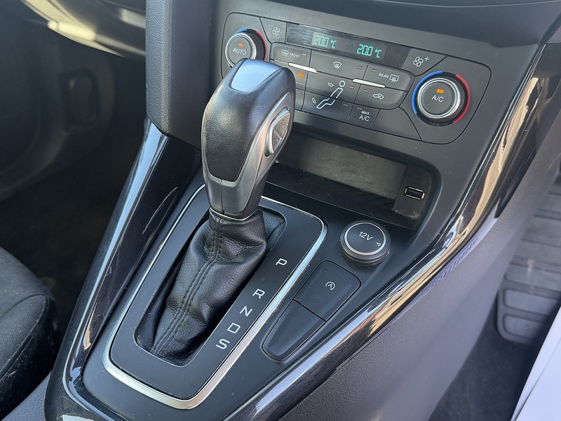 Ford Focus 1.0T EcoBoost Titanium Estate 5dr Petrol Auto Euro 6 (s/s) (125 ps) - U2457