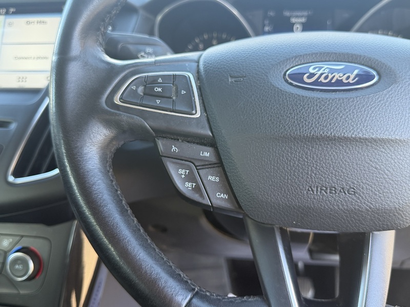 Ford Focus 1.0T EcoBoost Titanium Estate 5dr Petrol Auto Euro 6 (s/s) (125 ps) - U2457
