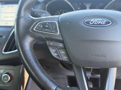 Ford Focus 1.0T EcoBoost Titanium Estate 5dr Petrol Auto Euro 6 (s/s) (125 ps) - U2457