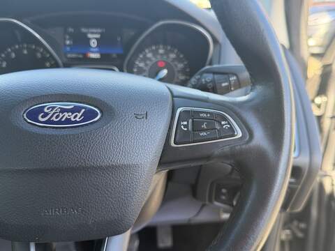 Ford Focus 1.0T EcoBoost Titanium Estate 5dr Petrol Auto Euro 6 (s/s) (125 ps) - U2457