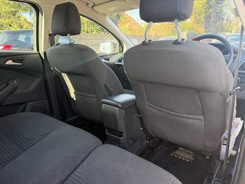 Ford Focus 1.0T EcoBoost Titanium Estate 5dr Petrol Auto Euro 6 (s/s) (125 ps) - U2457