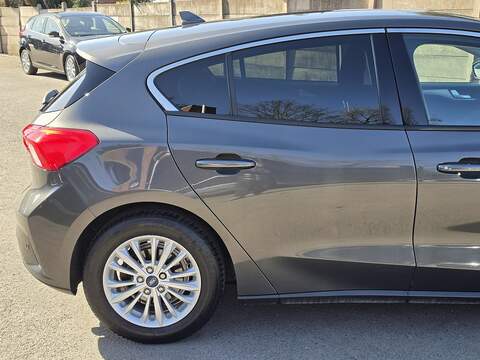 Ford Focus 1.0T EcoBoost Titanium Hatchback 5dr Petrol Auto Euro 6 (s/s) (125 ps) - U2461