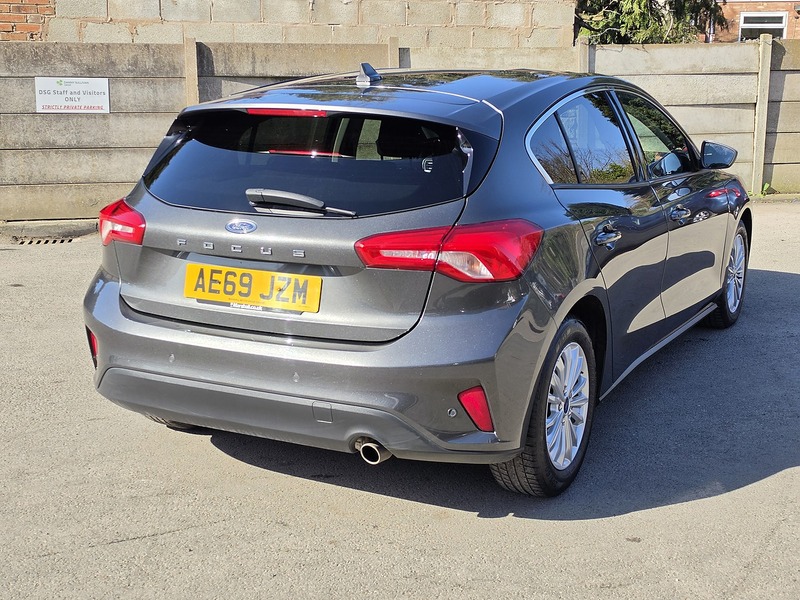 Ford Focus 1.0T EcoBoost Titanium Hatchback 5dr Petrol Auto Euro 6 (s/s) (125 ps) - U2461