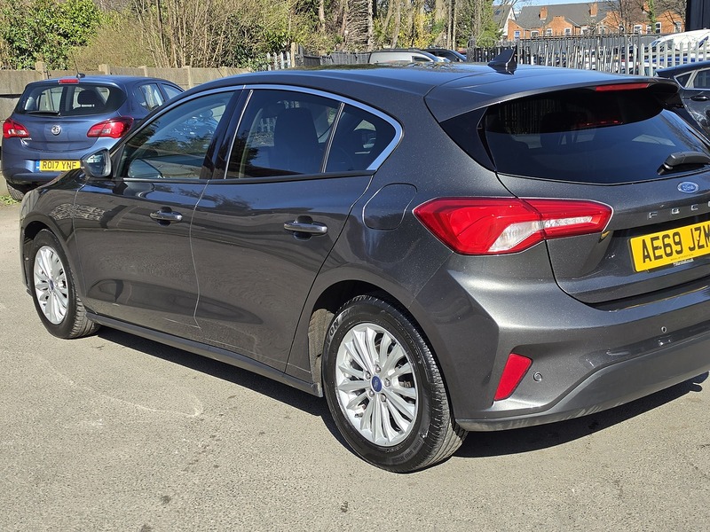 Ford Focus 1.0T EcoBoost Titanium Hatchback 5dr Petrol Auto Euro 6 (s/s) (125 ps) - U2461