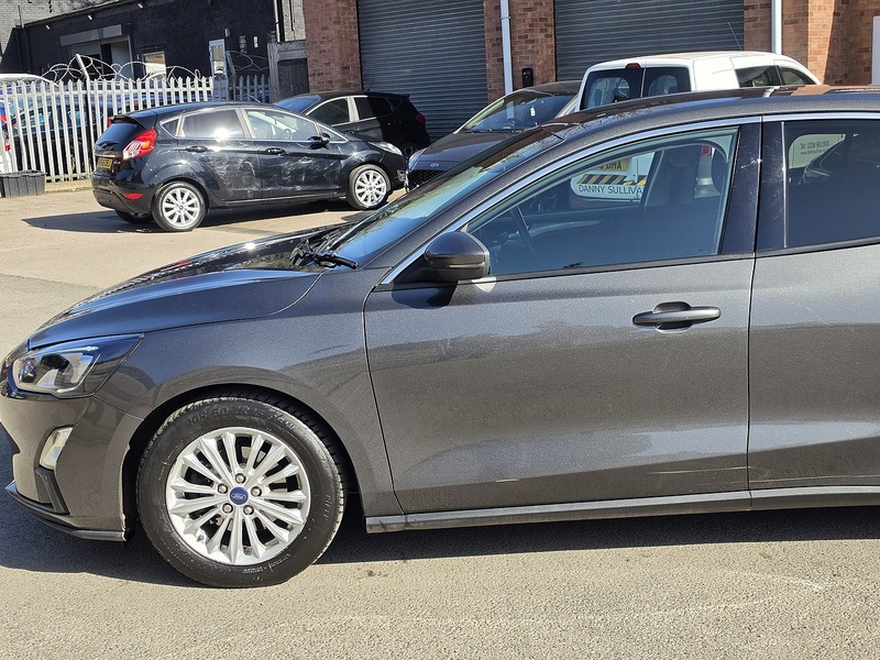 Ford Focus 1.0T EcoBoost Titanium Hatchback 5dr Petrol Auto Euro 6 (s/s) (125 ps) - U2461
