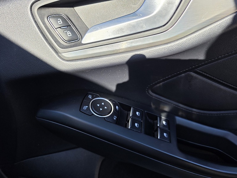 Ford Focus 1.0T EcoBoost Titanium Hatchback 5dr Petrol Auto Euro 6 (s/s) (125 ps) - U2461