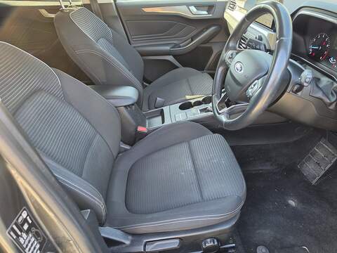 Ford Focus 1.0T EcoBoost Titanium Hatchback 5dr Petrol Auto Euro 6 (s/s) (125 ps) - U2461