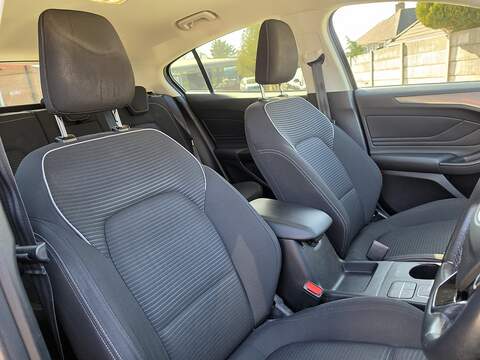 Ford Focus 1.0T EcoBoost Titanium Hatchback 5dr Petrol Auto Euro 6 (s/s) (125 ps) - U2461