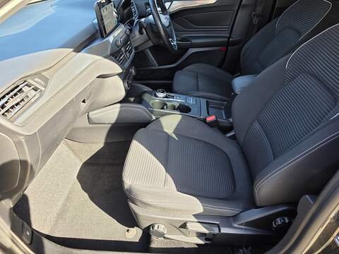 Ford Focus 1.0T EcoBoost Titanium Hatchback 5dr Petrol Auto Euro 6 (s/s) (125 ps) - U2461