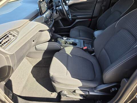 Ford Focus 1.0T EcoBoost Titanium Hatchback 5dr Petrol Auto Euro 6 (s/s) (125 ps) - U2461