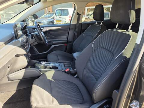 Ford Focus 1.0T EcoBoost Titanium Hatchback 5dr Petrol Auto Euro 6 (s/s) (125 ps) - U2461