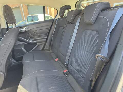 Ford Focus 1.0T EcoBoost Titanium Hatchback 5dr Petrol Auto Euro 6 (s/s) (125 ps) - U2461