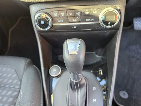 Ford Fiesta 1.0T EcoBoost GPF Titanium Hatchback 5dr Petrol Auto Euro 6 (s/s) (100 ps) - U2466