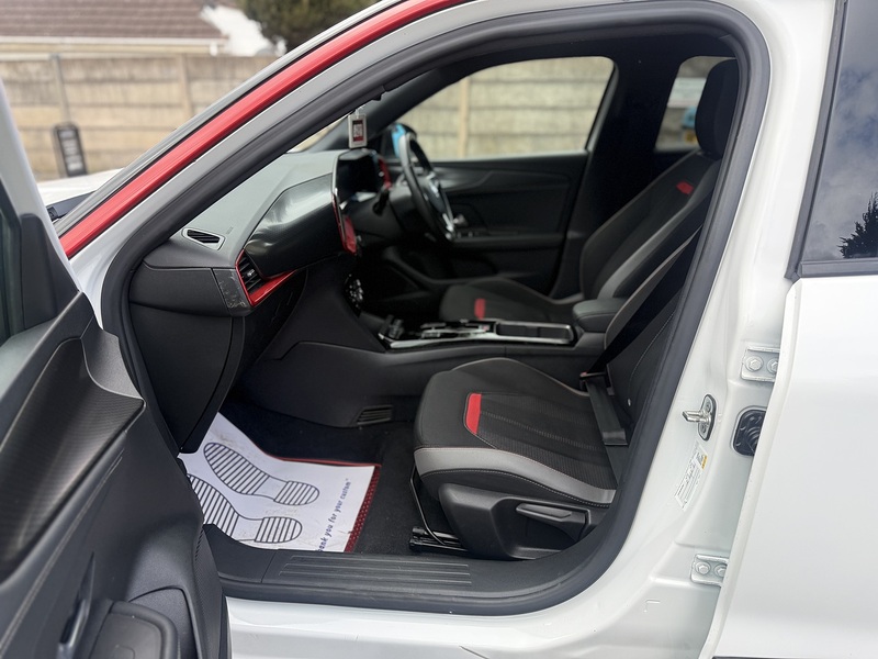 Vauxhall Mokka Electric 50kWh SRi Premium SUV 5dr Electric Auto (136 ps) - U2469