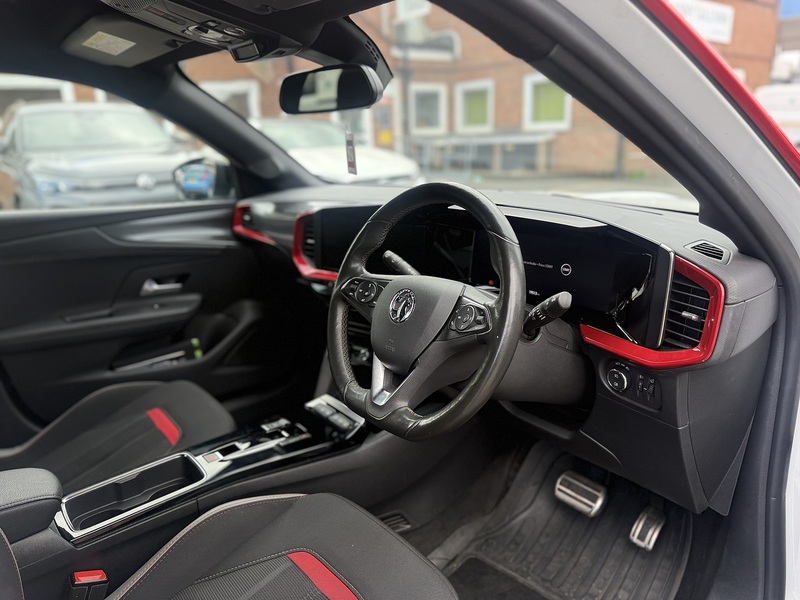 Vauxhall Mokka Electric 50kWh SRi Premium SUV 5dr Electric Auto (136 ps) - U2469