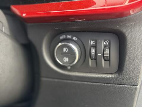 Vauxhall Mokka Electric 50kWh SRi Premium SUV 5dr Electric Auto (136 ps) - U2469