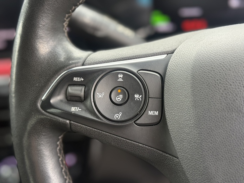 Vauxhall Mokka Electric 50kWh SRi Premium SUV 5dr Electric Auto (136 ps) - U2469