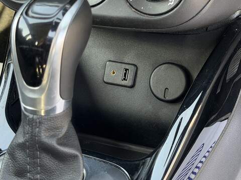 Vauxhall Corsa 1.4i SE Hatchback 5dr Petrol Auto Euro 6 (90 ps) - U2470