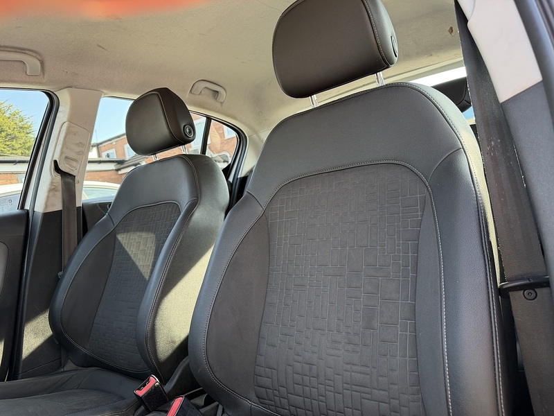 Vauxhall Corsa 1.4i SE Hatchback 5dr Petrol Auto Euro 6 (90 ps) - U2470