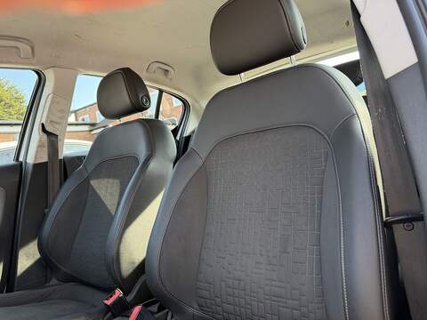 Vauxhall Corsa 1.4i SE Hatchback 5dr Petrol Auto Euro 6 (90 ps) - U2470
