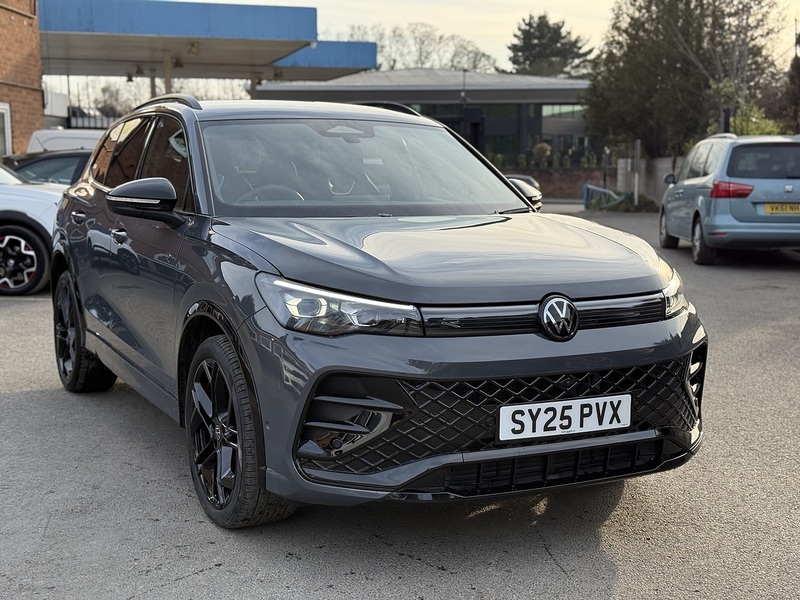 Volkswagen Tiguan 1.5 eTSI MHEV R-Line SUV 5dr Petrol Hybrid DSG Euro 6 (s/s) (150 ps) - U2473