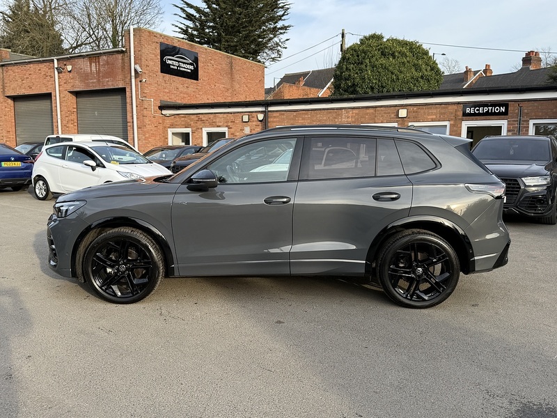 Volkswagen Tiguan 1.5 eTSI MHEV R-Line SUV 5dr Petrol Hybrid DSG Euro 6 (s/s) (150 ps) - U2473