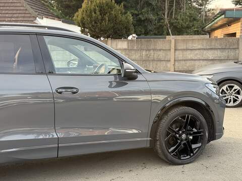 Volkswagen Tiguan 1.5 eTSI MHEV R-Line SUV 5dr Petrol Hybrid DSG Euro 6 (s/s) (150 ps) - U2473