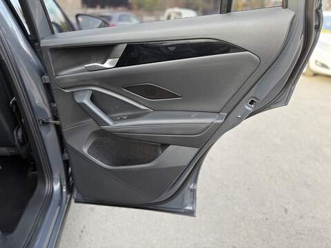 Volkswagen Tiguan 1.5 eTSI MHEV R-Line SUV 5dr Petrol Hybrid DSG Euro 6 (s/s) (150 ps) - U2473