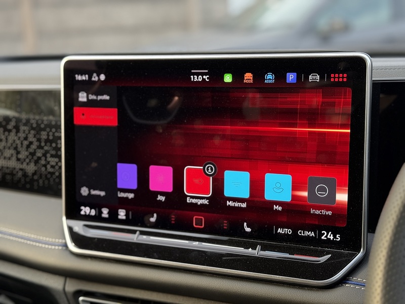 Volkswagen Tiguan 1.5 eTSI MHEV R-Line SUV 5dr Petrol Hybrid DSG Euro 6 (s/s) (150 ps) - U2473