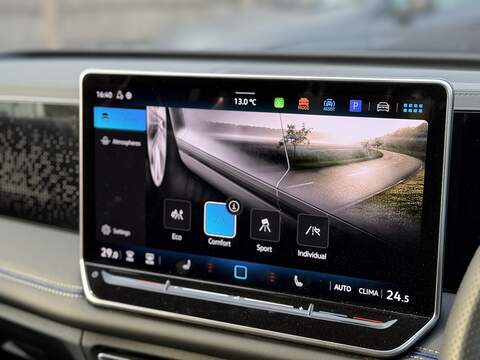 Volkswagen Tiguan 1.5 eTSI MHEV R-Line SUV 5dr Petrol Hybrid DSG Euro 6 (s/s) (150 ps) - U2473