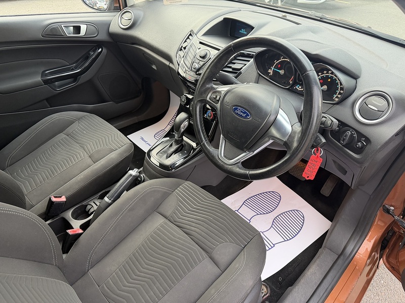 Ford Fiesta 1.0T EcoBoost Zetec Hatchback 3dr Petrol Powershift Euro 5 (100 ps) - U2481