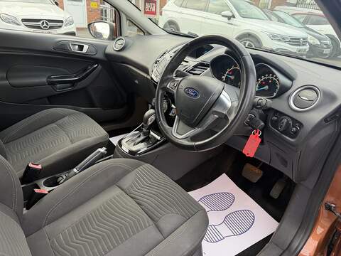 Ford Fiesta 1.0T EcoBoost Zetec Hatchback 3dr Petrol Powershift Euro 5 (100 ps) - U2481