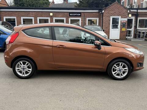 Ford Fiesta 1.0T EcoBoost Zetec Hatchback 3dr Petrol Powershift Euro 5 (100 ps) - U2481