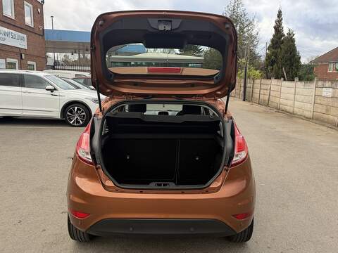 Ford Fiesta 1.0T EcoBoost Zetec Hatchback 3dr Petrol Powershift Euro 5 (100 ps) - U2481