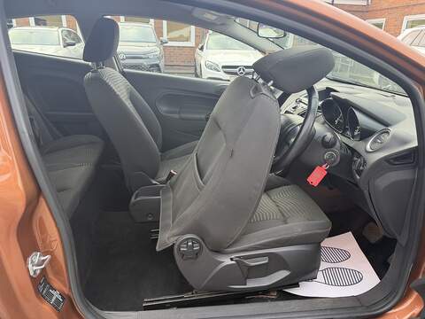 Ford Fiesta 1.0T EcoBoost Zetec Hatchback 3dr Petrol Powershift Euro 5 (100 ps) - U2481